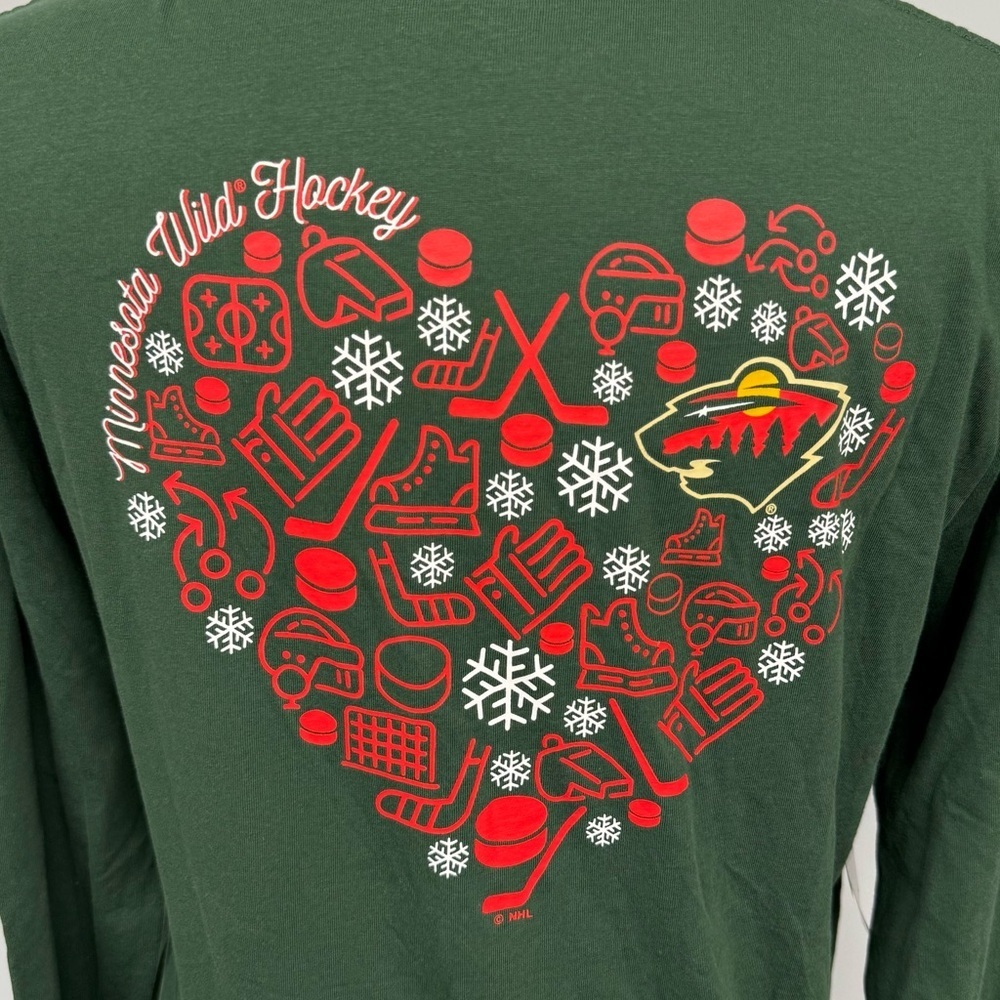 NWT MINNESOTA WILD NHL Hockey Shirt Womens M Christmas Heart Long Sleeve Green